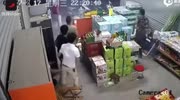 SUPERMARKET IS ATTACKED BY PEOPLE WITH SHOTGUNS