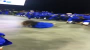 THE MAN TRIES TO GIVE A DEAD JUMP IN THE GRADUATION, FAILS