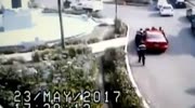 MEXICAN POLICE TRIES TO STOP PILOT WOMEN