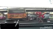 Good reflexes to escape