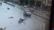 woman on a scooter dies in accident