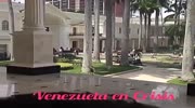 Colectivos entran a la Asamblea Nacional y causan destrozos