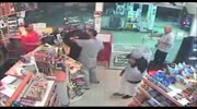 A customer takes over a robber .. (repo)