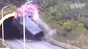 Spectacular crash !