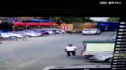 Driver hanging on a phone hits pedestrians