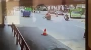 crash of two motorcyclists