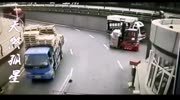 MAN GETS KILLED BY A FORKLIFT ON THE ROAD
