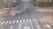 Woman on a scooter gets crushed by truck