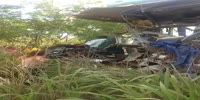 Hard to believe - bus driver survives in a rough crash
