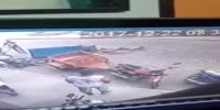 Street vendor loses his rickshaw and gets run over by a truck