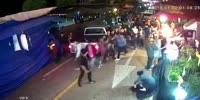 Mob Turns on Guy Fighting in the Street