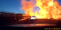 (longer video) Two burn alive on Beijin highway