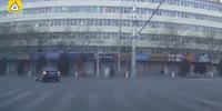 Speeding SUV strongly impacts the car