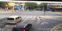 Rider gets killed by a speeding truck