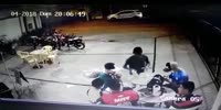 Gunman opens fire at the street bar clents