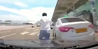 Korean Taxi Driver DESTROYED by Speeder