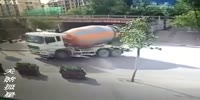 Cement truck on the hunt again
