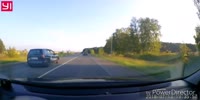 Moron overtakes and kills 3 in Lada