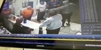 Armed man kills a cafeteria robber