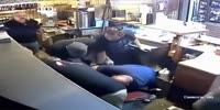 Dumb robber gets beaten