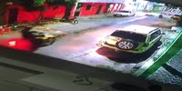 Fleeing thug spills oil causing police motorcycles fall