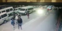 Man pretends dead to avoid further beating by bunch of robbers
