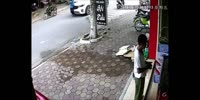 Lady falls head first on the road and dies after car hits her lightly
