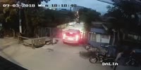 Philippines prosecutor kills an old man with his SUV