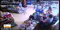 Man fighting robber gets shot be his accomplice