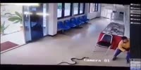 Snake attacks a man in the hospital