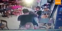 Instant justice: stealing a purse in restaurant ends with beating