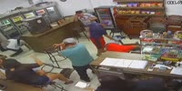 Man fights at convenience store and ends up dead(R)