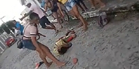 Alpha Girl Destroys Thief in Brazil