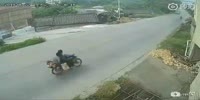 Chines cop causes crash