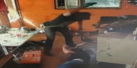 Robber cruelly beats clerk before taking cash