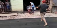 Angry man attacks a thief and beats him