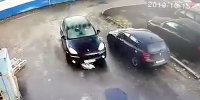 Porsche Driver Doesn't Care about Girl