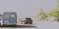 Black SUV wrecks into trolleybus on full speed