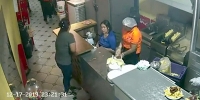Restaurant Staff Fight Armed Thieves