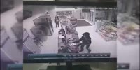 Violent robbery of gas station store in Russia