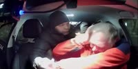 Rude passenger attacks taxi driver in Russia