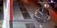 Pole Crash Kills Fleeing Car Thief
