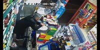 Brave UK store owner fight knife wielding robber