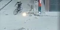 Guy Stabbed and Robbed of His Bike