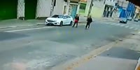 Car thief catches lead (R)