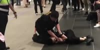 Tiny Taiwanese girl fights subway guard refusing to put on damn mask