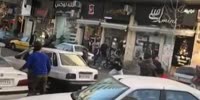 Iran: Sword fight breaks out in the busy street