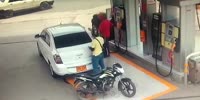 Petrol pump robbery in Colombia