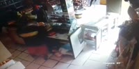 Man Tries to Stop Robbery, Left Bleeding