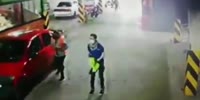 Ecuador: Man Attacks EX BF & Her New Man Trying To Kill Em